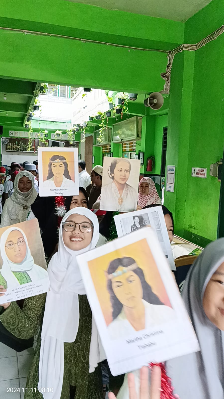 Pawai Hari Pahlawan Pawai Hari Pahlawan